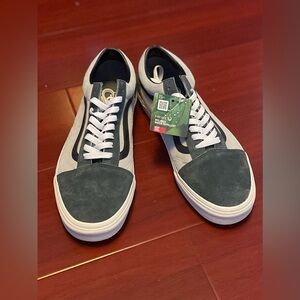 Brand New- Old Skool Vans Black and Gray Men's Sneakers